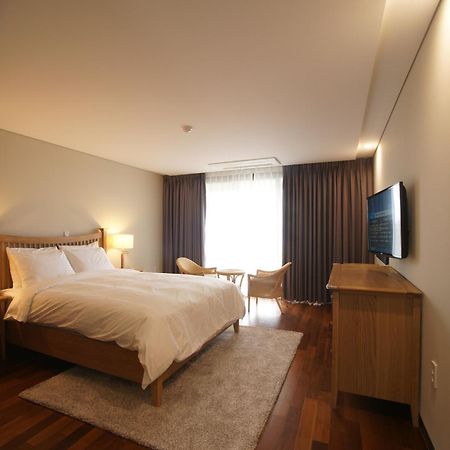 Illeinn Hotel Szogüpho Kültér fotó