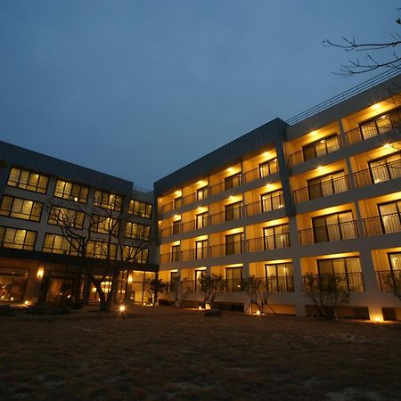Illeinn Hotel Szogüpho Kültér fotó