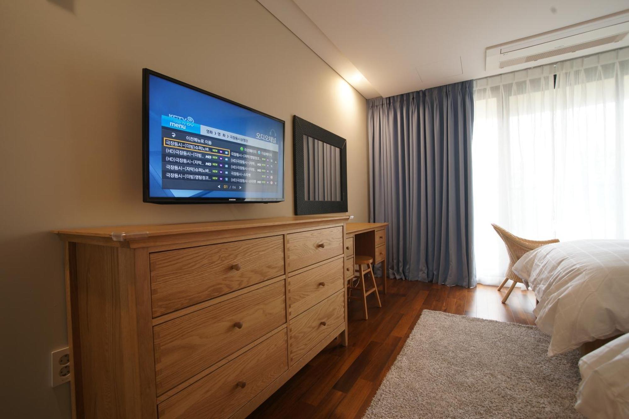 Illeinn Hotel Szogüpho Kültér fotó
