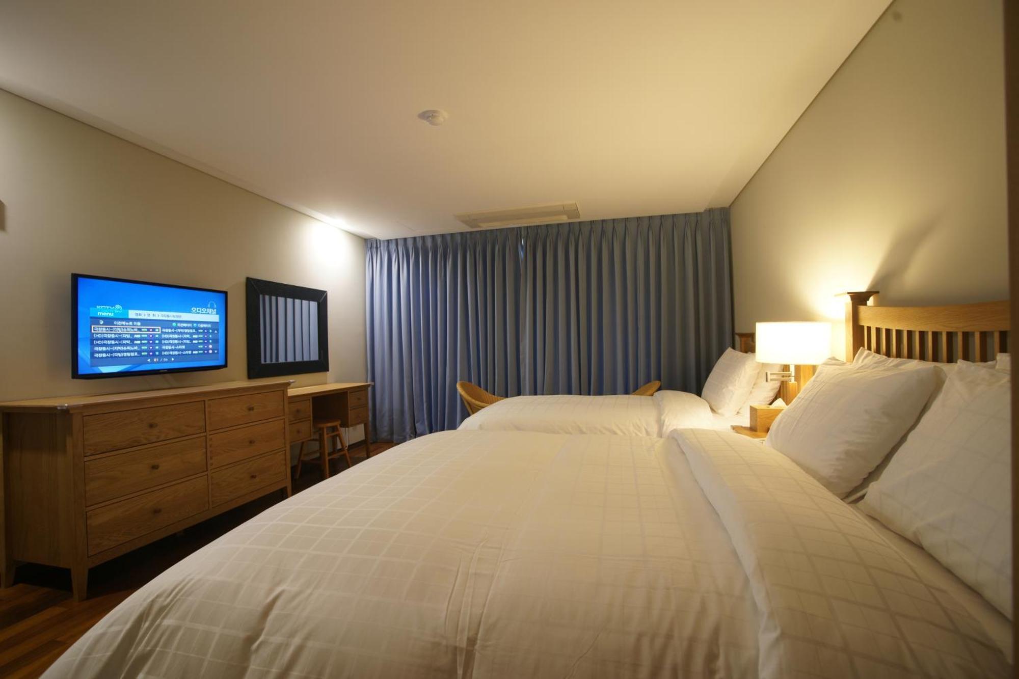 Illeinn Hotel Szogüpho Kültér fotó