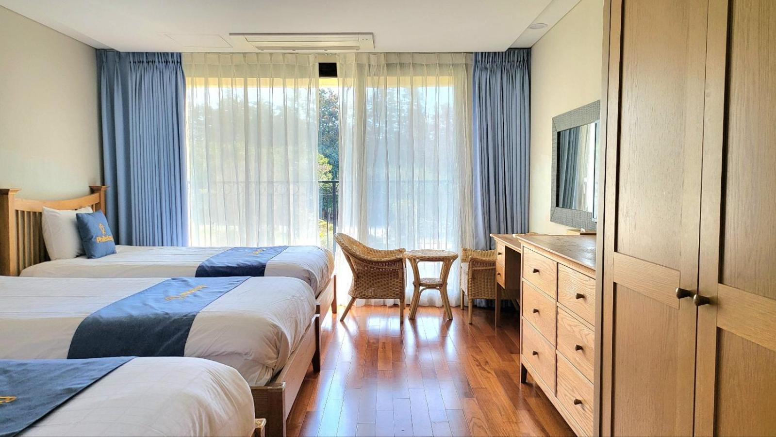 Illeinn Hotel Szogüpho Kültér fotó
